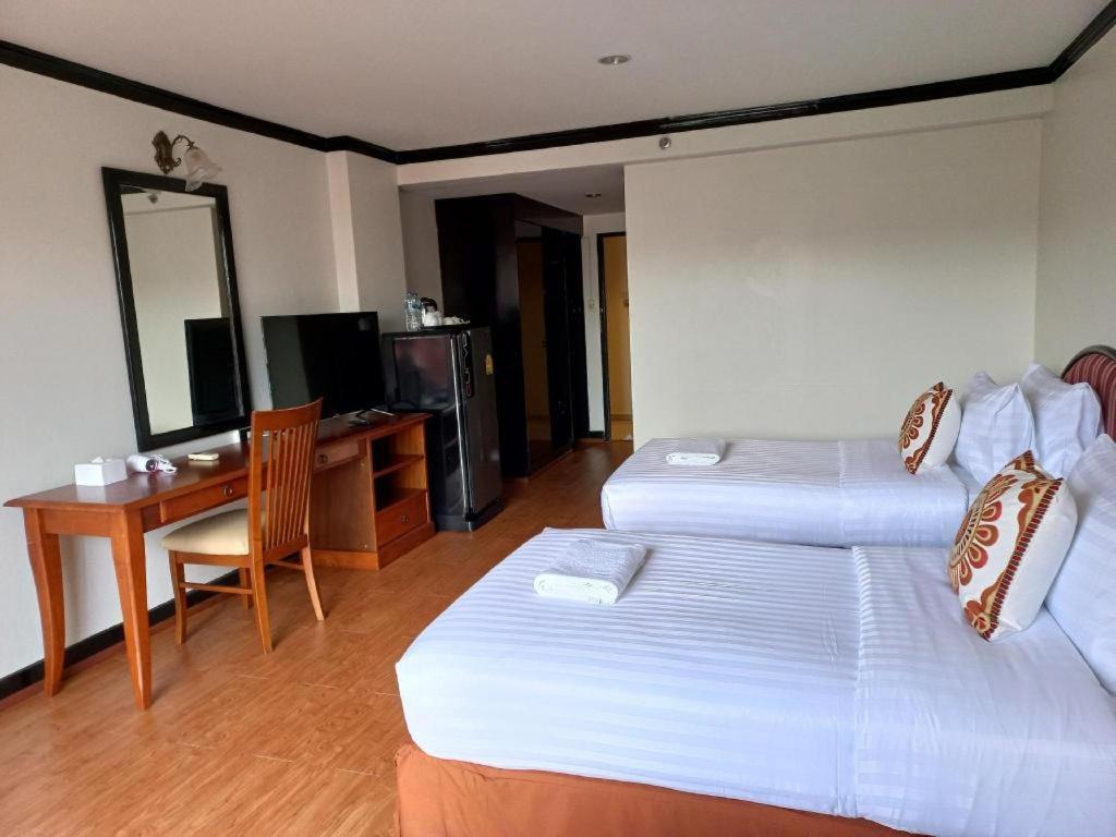 Town In Town Gardent Resort Bangkok Exterior foto