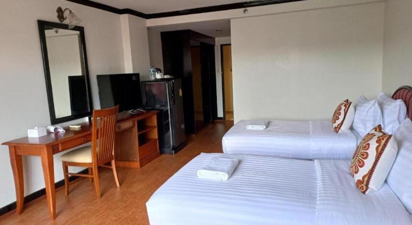 Town In Town Gardent Resort Bangkok Exterior foto